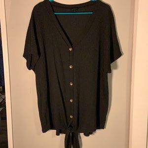 Torrid waffle tie front top size 3